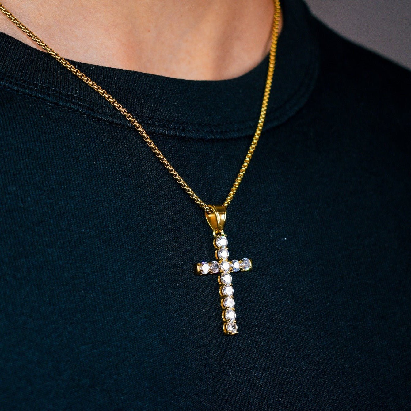 Croix Iced Pendentif (Or) - Ovation Designs