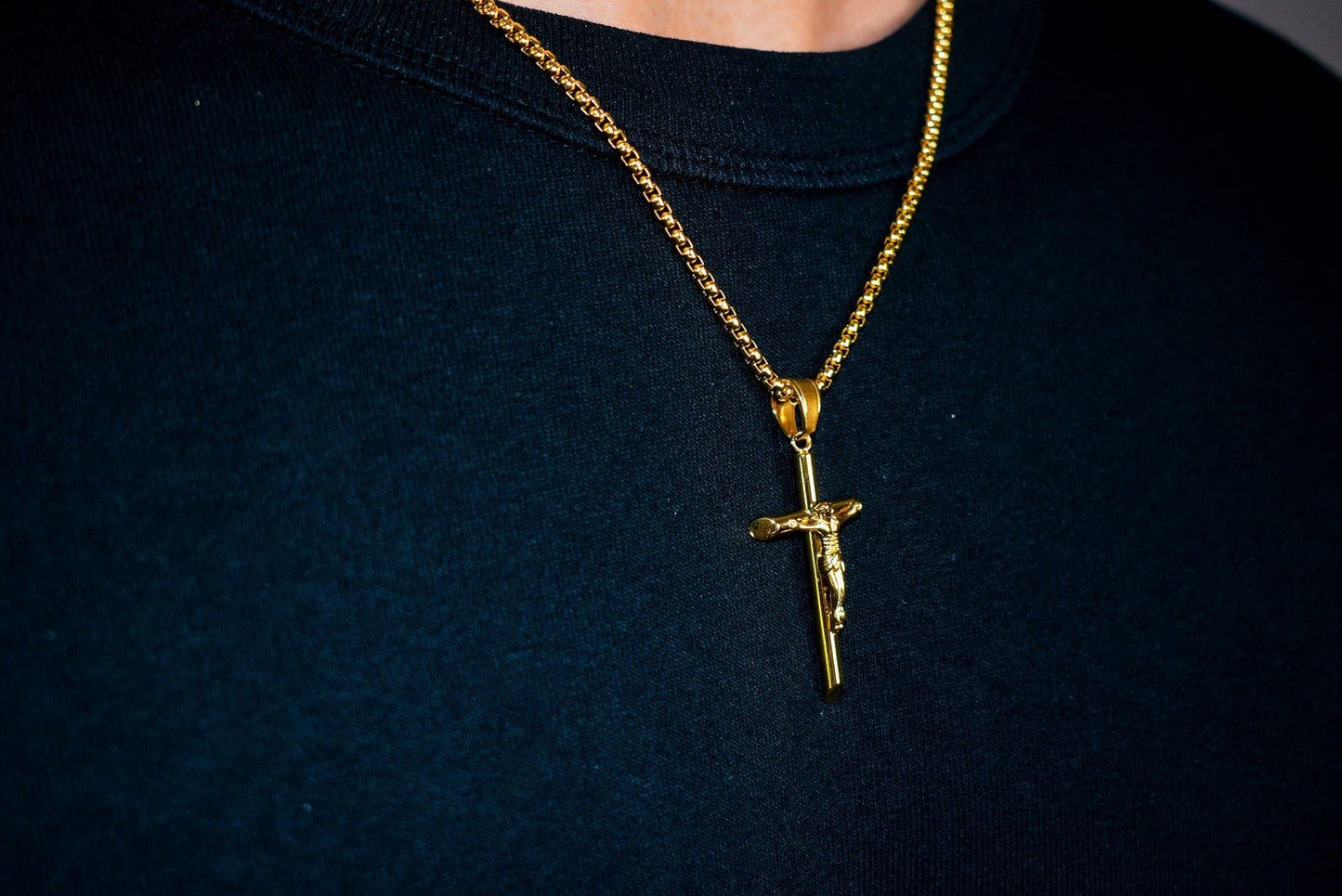 Crucifix (Or) - Ovation Designs